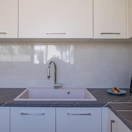 Acropolis View Apt In Koukaki Атина Екстериор снимка