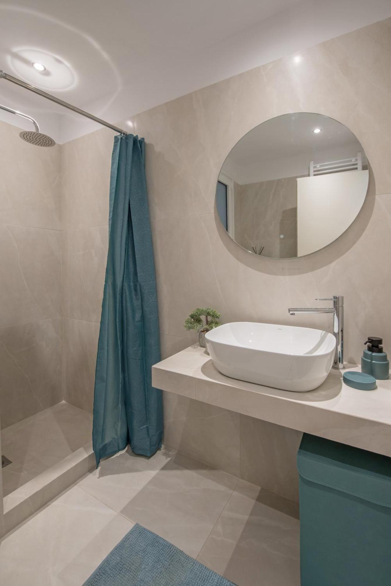 Acropolis View Apt In Koukaki Атина Екстериор снимка